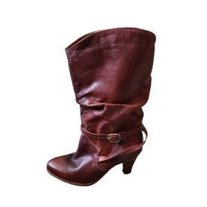 Vintage Dingo Ladies Boots Heels Mahogany Buckle 1970s 1980s Size 6 M
